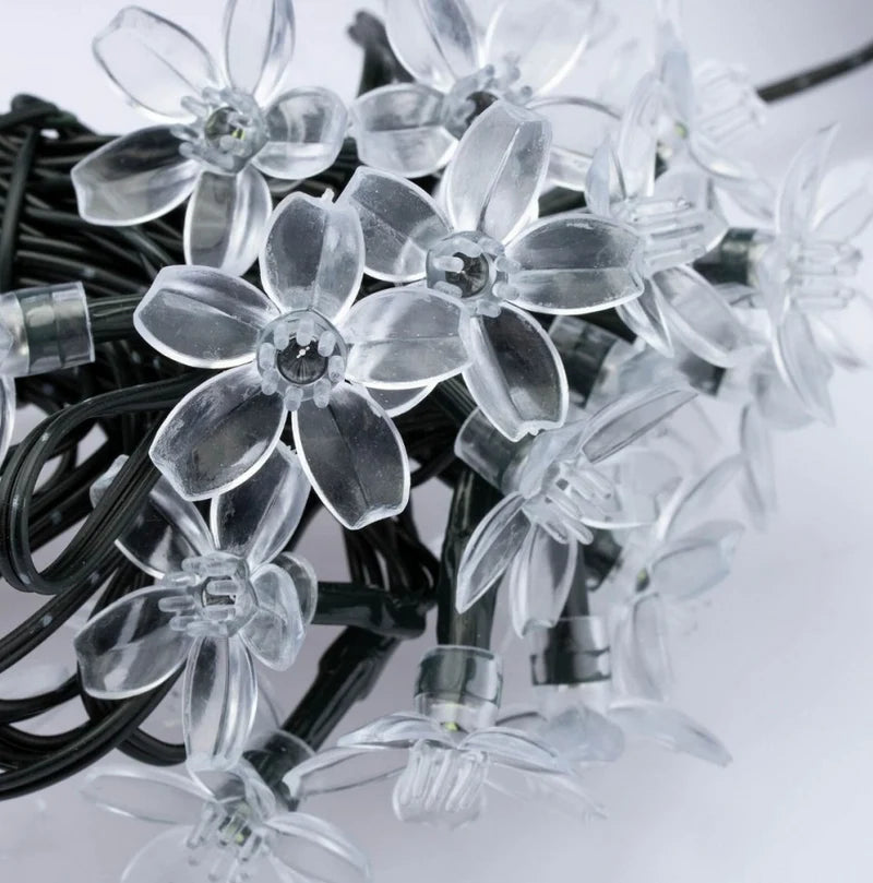 PACHET PROMOTIONAL - 2 + 1 GRATIS !!! Instalatie Solara de Gradina Flori de Cires 5m cu 50 LED-uri, Alb cald